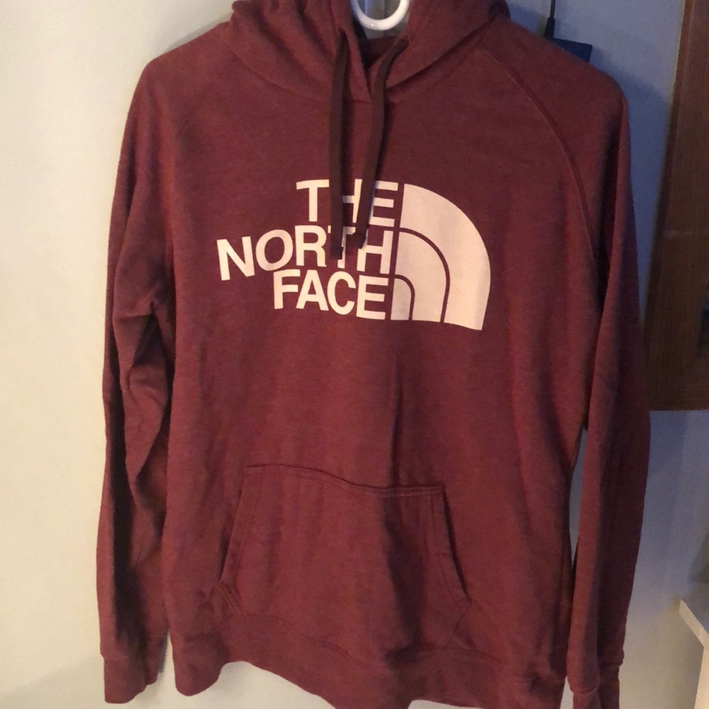 maroon the north face hoodie